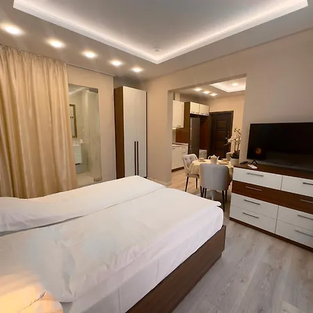 Luxury 1 * София