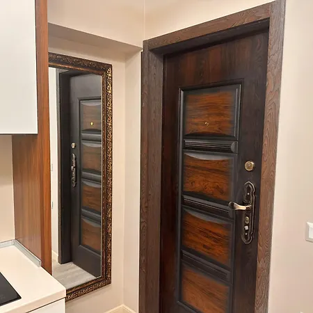 Luxury 1 * София